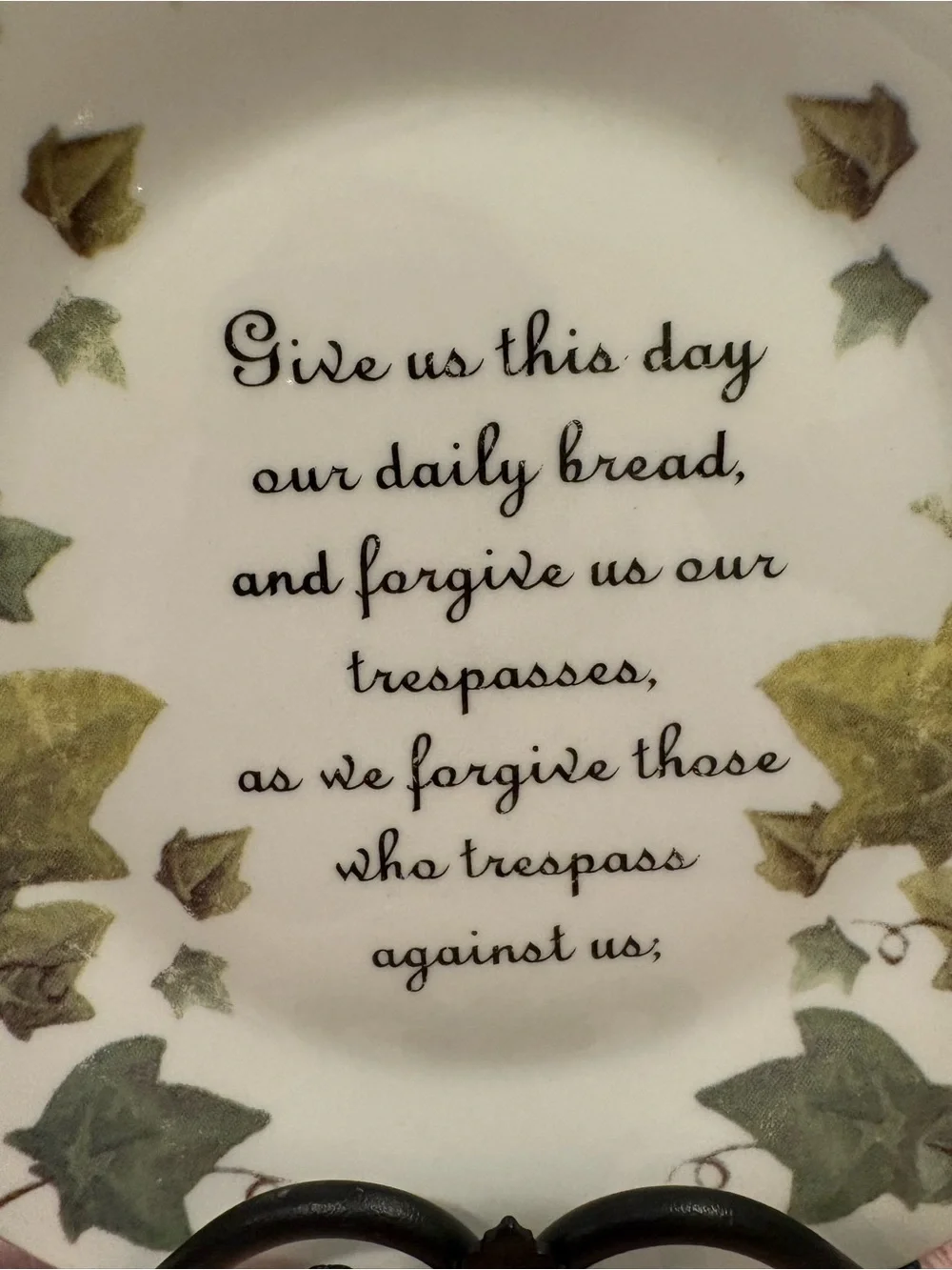 Ivy Prayer Accent Plate in Green - Decorative Dinnerware